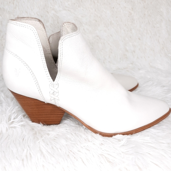 frye jennifer cutout bootie
